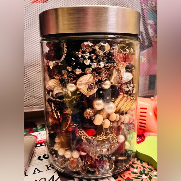 Jewelry - Mystery Craft Jewelry Jar